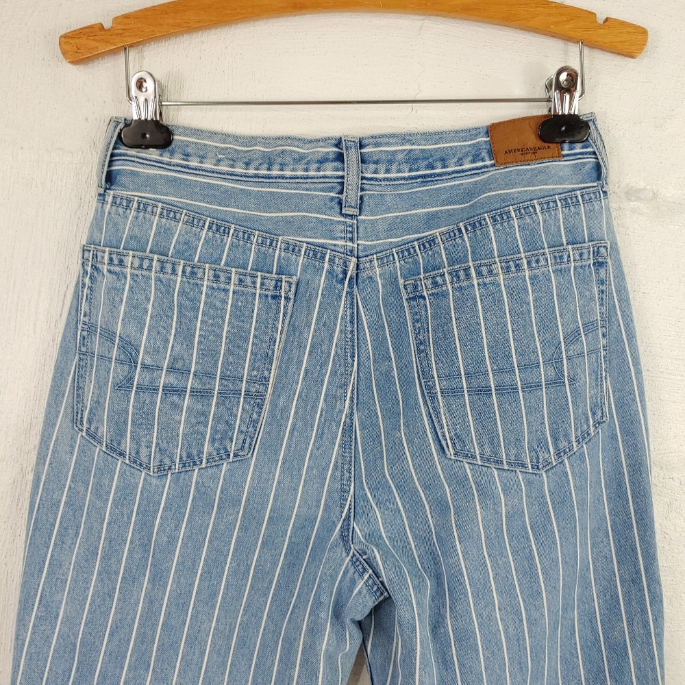 AMERICAN EAGLE PIN STRIPE MOM JEAN (637) - Picture 12 of 13